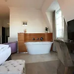 ذا ستارنبيرغسي هايداواي 4*