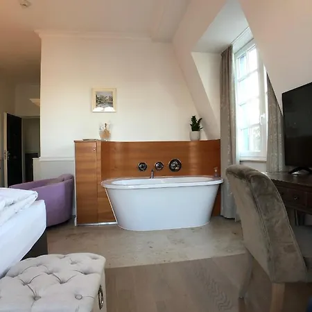 The Starnbergsee Hideaway 4*