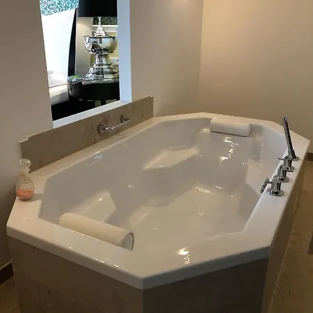 Hotel The Starnbergsee Hideaway